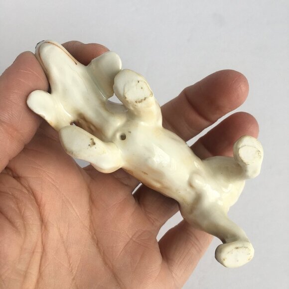 Vintage Dog Figurine Statue - Bassett Hound, brown, white, tan - Picture 8 of 8